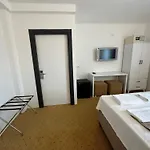 Cayir Butik Hotel *